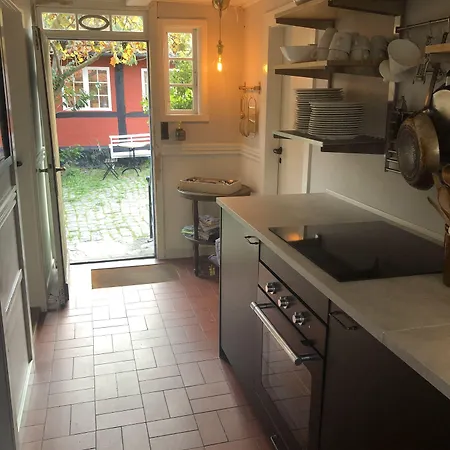Naesgaarden Guest house *